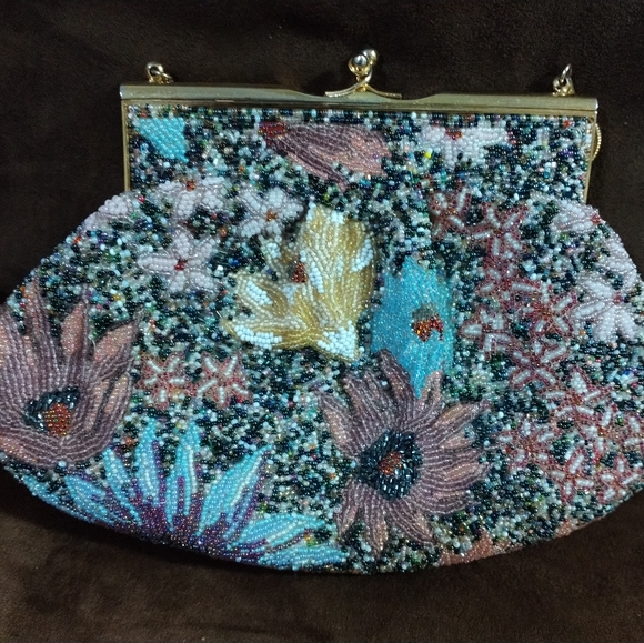 ***$OLD***Vintage Glass Beaded KissLock Handbag - Picture 7 of 17